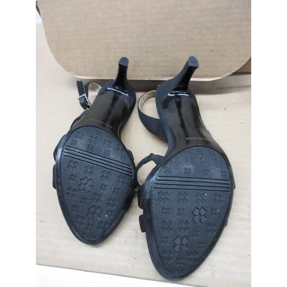 Like new Naturalizer Women's Taimi Strappy Heel Slingback Sandals Black, 8.5N US - Picture 3 of 5